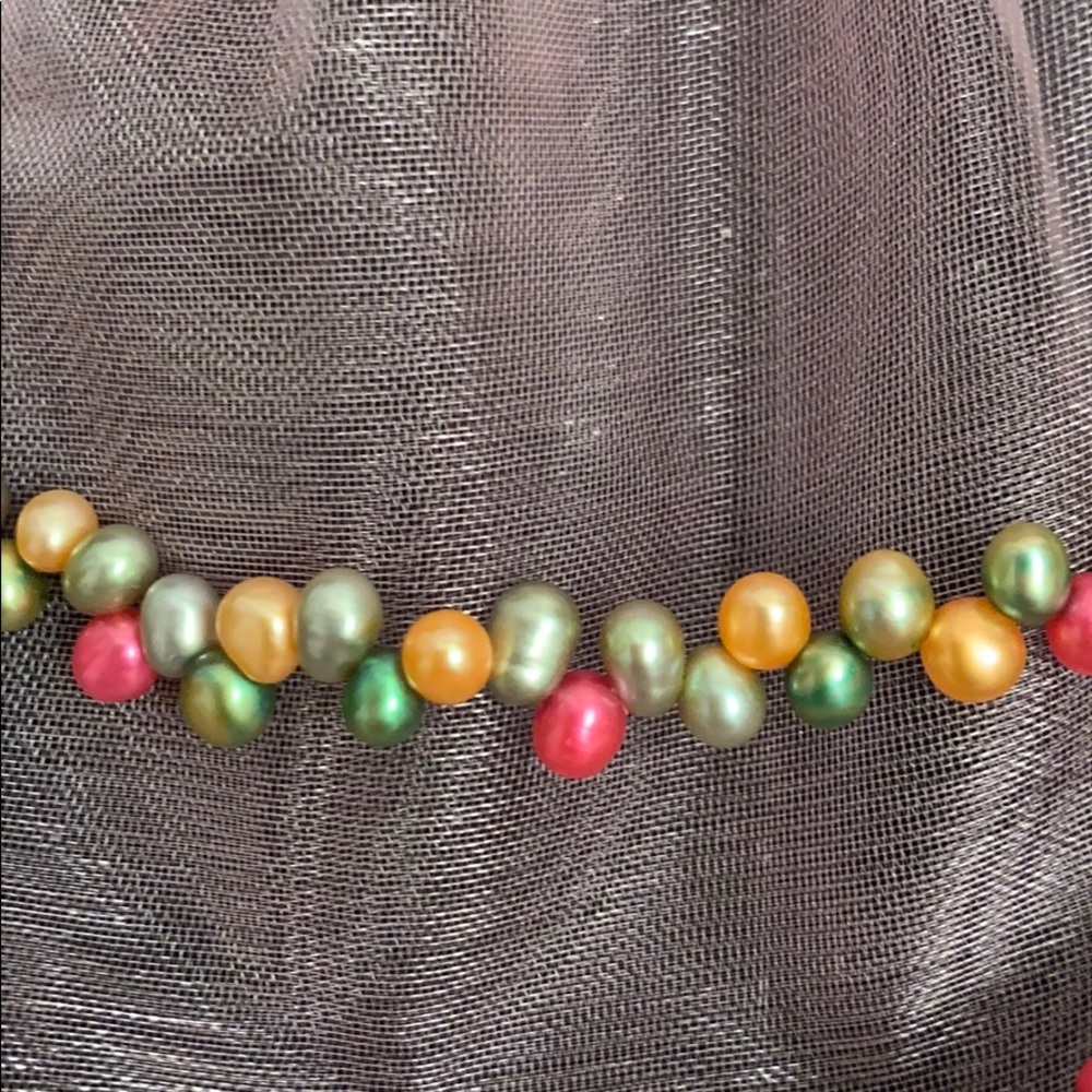 Freshwater pearls colored